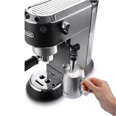 DELONGHI BAR PUMP ESPRESSO COFFEE MAKER  Model EC685.BK